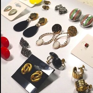 15 Pairs Wearable Vintage Earrings Grab Bag for Resell or Craft Lot MC201